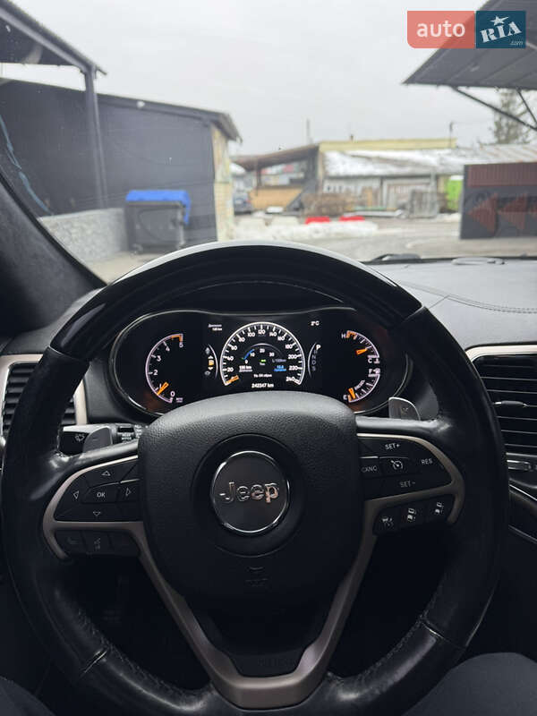 Внедорожник / Кроссовер Jeep Grand Cherokee 2014 в Самборе