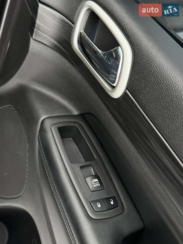 Внедорожник / Кроссовер Jeep Grand Cherokee 2019 в Львове