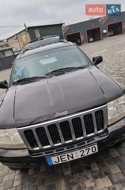 Позашляховик / Кросовер Jeep Grand Cherokee 2000 в 