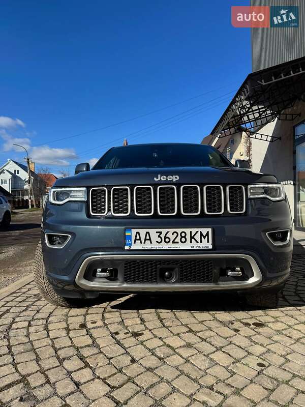 Внедорожник / Кроссовер Jeep Grand Cherokee 2019 в Киеве
