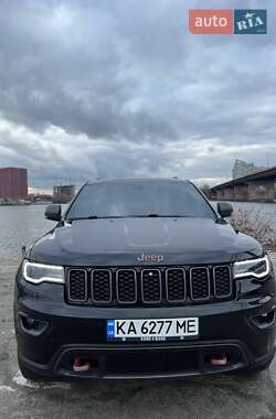 Внедорожник / Кроссовер Jeep Grand Cherokee 2018 в 