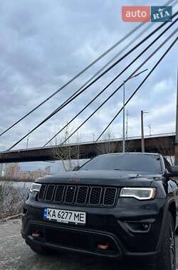 Внедорожник / Кроссовер Jeep Grand Cherokee 2018 в 
