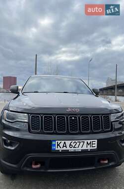 Внедорожник / Кроссовер Jeep Grand Cherokee 2018 в 