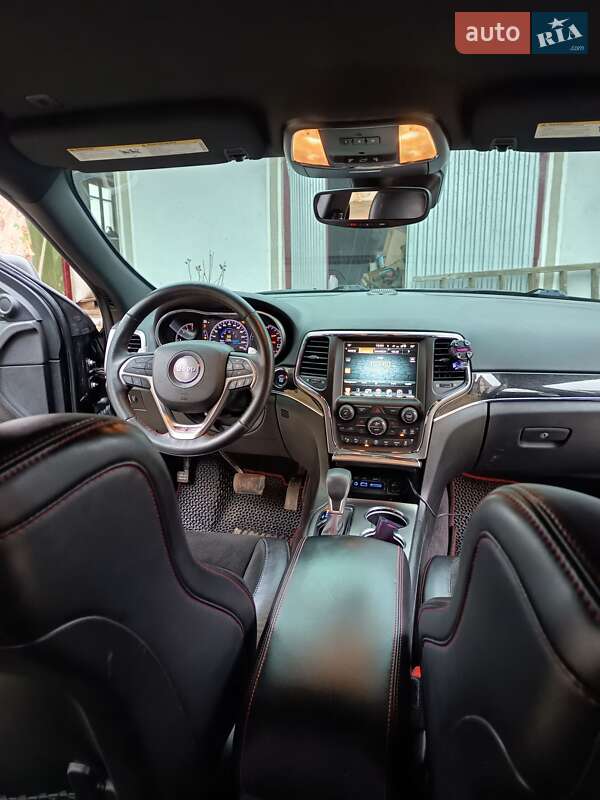 Внедорожник / Кроссовер Jeep Grand Cherokee 2017 в Хмельницком