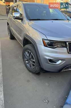 Внедорожник / Кроссовер Jeep Grand Cherokee 2021 в 