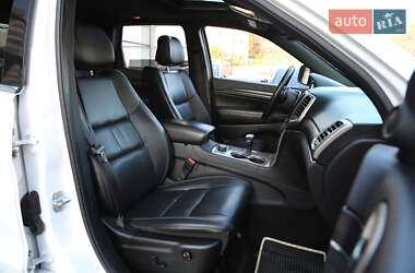 Внедорожник / Кроссовер Jeep Grand Cherokee 2013 в 