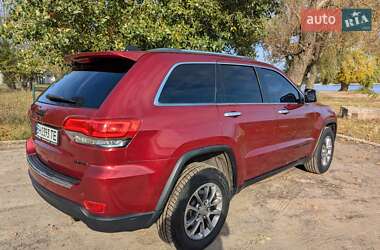 Внедорожник / Кроссовер Jeep Grand Cherokee 2015 в 
