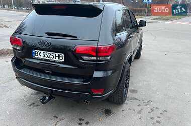 Внедорожник / Кроссовер Jeep Grand Cherokee 2017 в Киеве