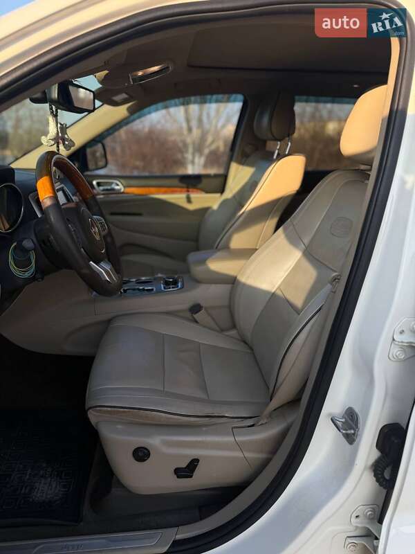 Внедорожник / Кроссовер Jeep Grand Cherokee 2011 в Кривом Роге фото 26 Внедорожник / Кроссовер Jeep Grand Cherokee 2011 в Кривом Роге