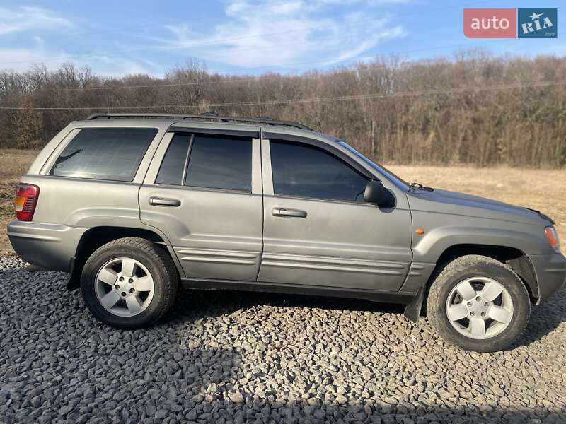 Внедорожник / Кроссовер Jeep Grand Cherokee 2004 в Гайсине
