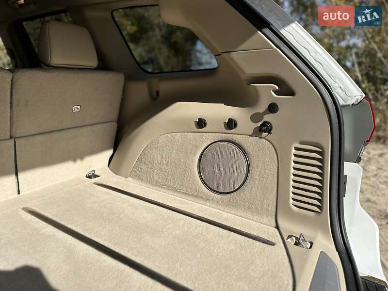 Внедорожник / Кроссовер Jeep Grand Cherokee 2015 в Киеве