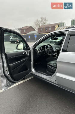 Внедорожник / Кроссовер Jeep Grand Cherokee 2020 в 