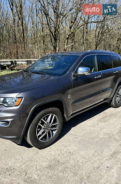 Внедорожник / Кроссовер Jeep Grand Cherokee 2019 в 