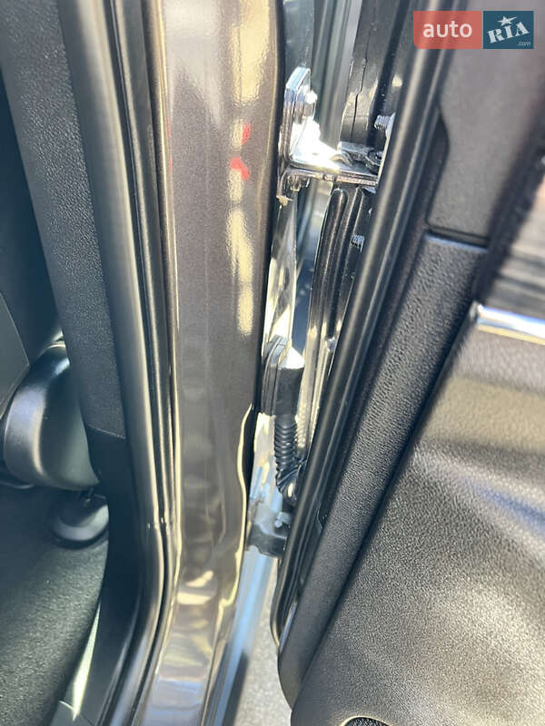 Внедорожник / Кроссовер Jeep Grand Cherokee 2019 в Ровно фото 53 Внедорожник / Кроссовер Jeep Grand Cherokee 2019 в Ровно