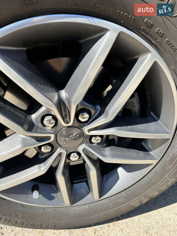 Внедорожник / Кроссовер Jeep Grand Cherokee 2019 в Ровно фото 74 Внедорожник / Кроссовер Jeep Grand Cherokee 2019 в Ровно