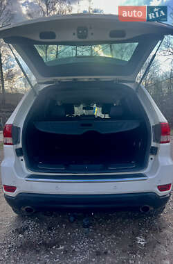 Позашляховик / Кросовер Jeep Grand Cherokee 2012 в 