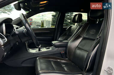 Внедорожник / Кроссовер Jeep Grand Cherokee 2014 в 