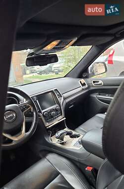Позашляховик / Кросовер Jeep Grand Cherokee 2015 в 