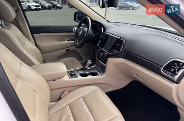 Внедорожник / Кроссовер Jeep Grand Cherokee 2019 в 