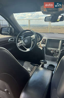 Внедорожник / Кроссовер Jeep Grand Cherokee 2013 в 