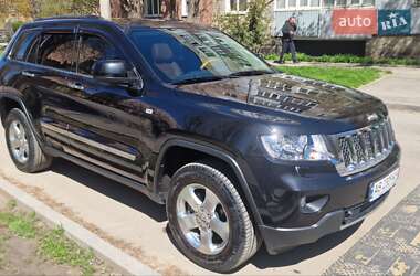 Внедорожник / Кроссовер Jeep Grand Cherokee 2012 в 