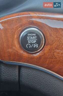 Внедорожник / Кроссовер Jeep Grand Cherokee 2012 в 
