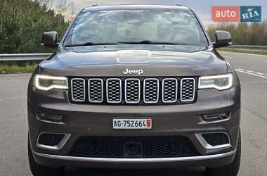 Внедорожник / Кроссовер Jeep Grand Cherokee 2018 в 
