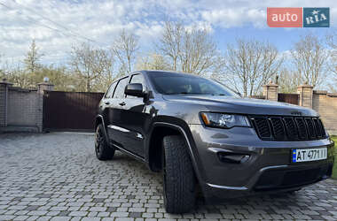 Внедорожник / Кроссовер Jeep Grand Cherokee 2020 в 