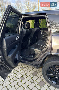 Внедорожник / Кроссовер Jeep Grand Cherokee 2020 в 