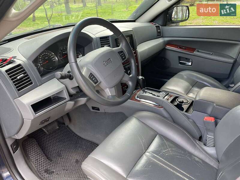 Внедорожник / Кроссовер Jeep Grand Cherokee 2006 в Киеве