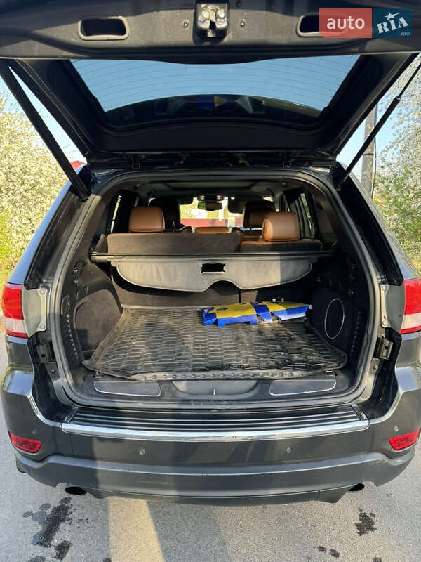 Внедорожник / Кроссовер Jeep Grand Cherokee 2011 в Виннице