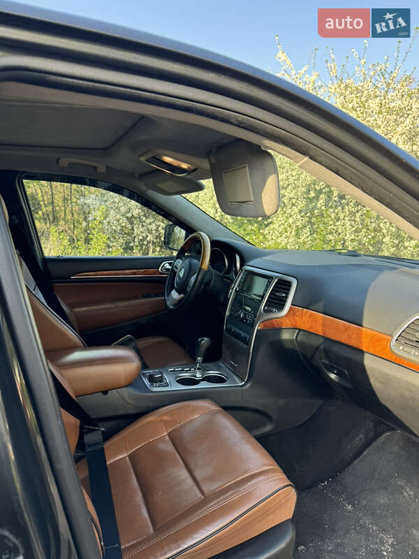 Внедорожник / Кроссовер Jeep Grand Cherokee 2011 в Виннице