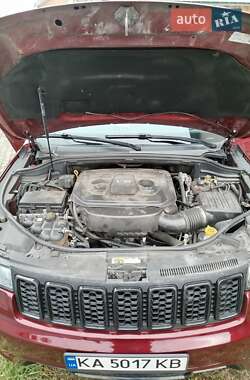 Внедорожник / Кроссовер Jeep Grand Cherokee 2017 в 