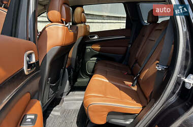 Внедорожник / Кроссовер Jeep Grand Cherokee 2015 в 