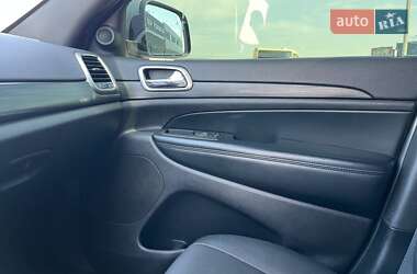 Внедорожник / Кроссовер Jeep Grand Cherokee 2018 в 