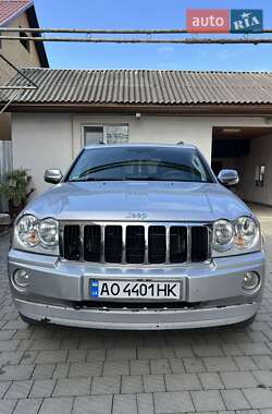 Позашляховик / Кросовер Jeep Grand Cherokee 2005 в 