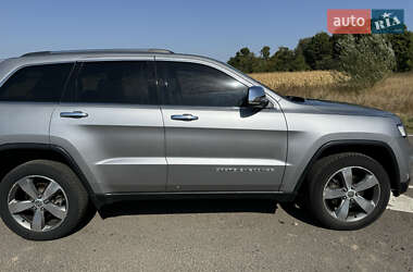 Внедорожник / Кроссовер Jeep Grand Cherokee 2015 в 