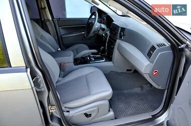 Внедорожник / Кроссовер Jeep Grand Cherokee 2006 в 