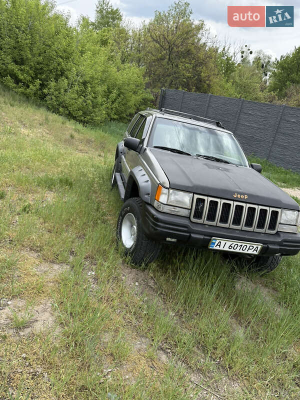 Внедорожник / Кроссовер Jeep Grand Cherokee 1997 в Киеве