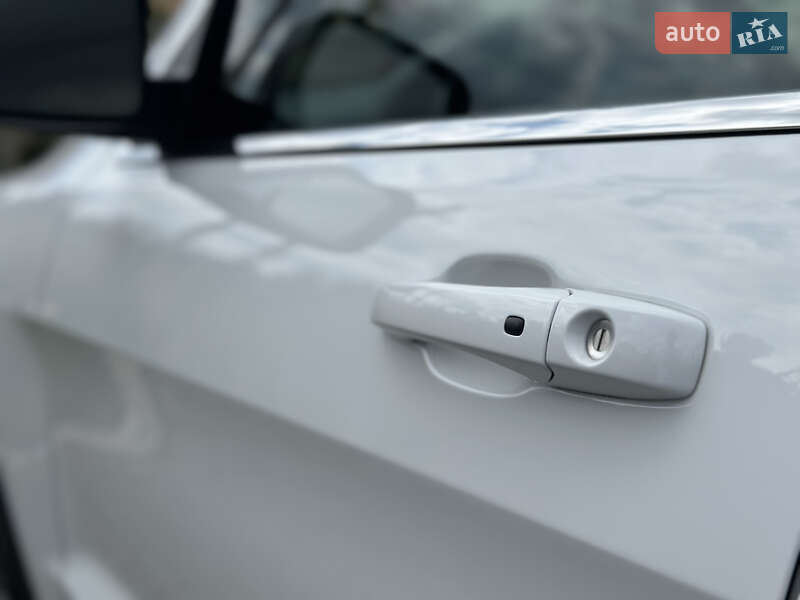 Внедорожник / Кроссовер Jeep Grand Cherokee 2014 в Тернополе