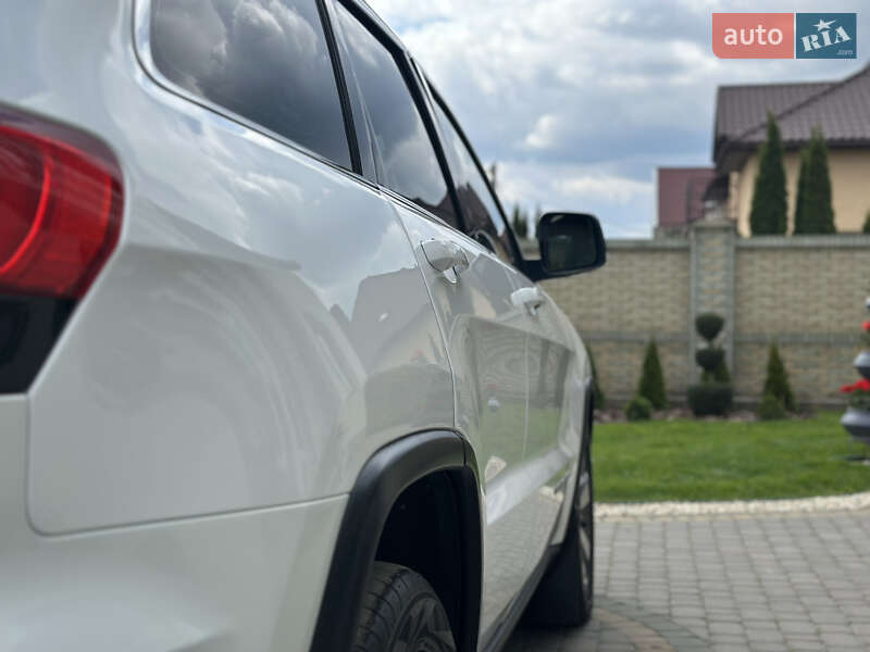 Внедорожник / Кроссовер Jeep Grand Cherokee 2014 в Тернополе