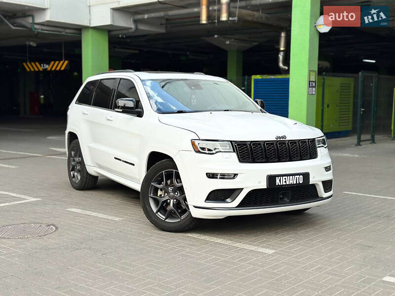 Позашляховик / Кросовер Jeep Grand Cherokee 2019 в 