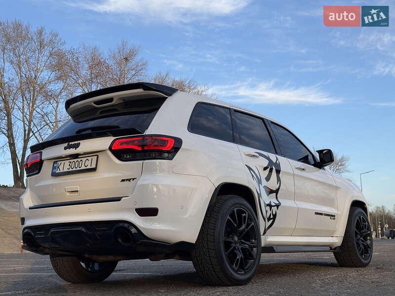 Внедорожник / Кроссовер Jeep Grand Cherokee 2017 в Киеве фото 7 Внедорожник / Кроссовер Jeep Grand Cherokee 2017 в Киеве