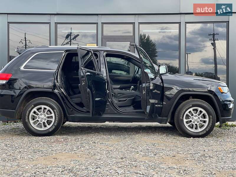 Внедорожник / Кроссовер Jeep Grand Cherokee 2017 в Киеве