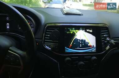 Позашляховик / Кросовер Jeep Grand Cherokee 2020 в 