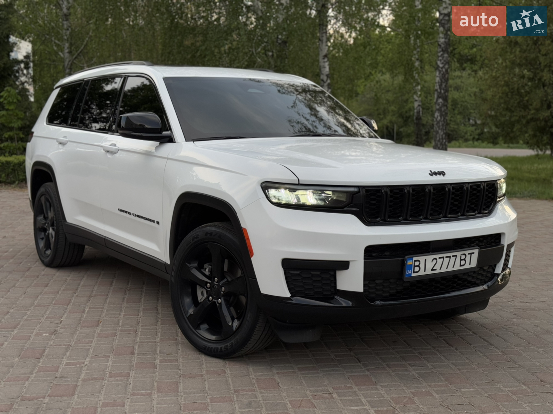 2022 Jeep Grand Cherokee - мініатюра 10