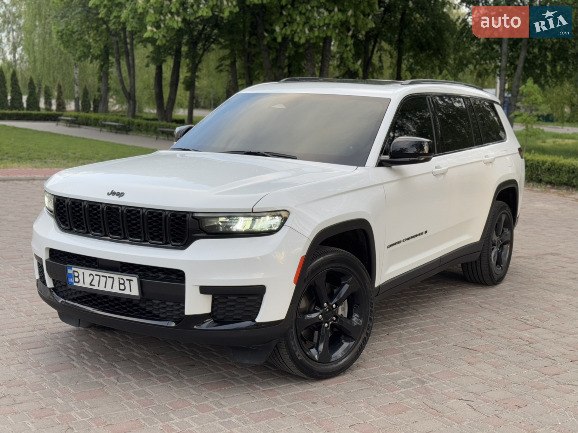 2022 Jeep Grand Cherokee - мініатюра 3