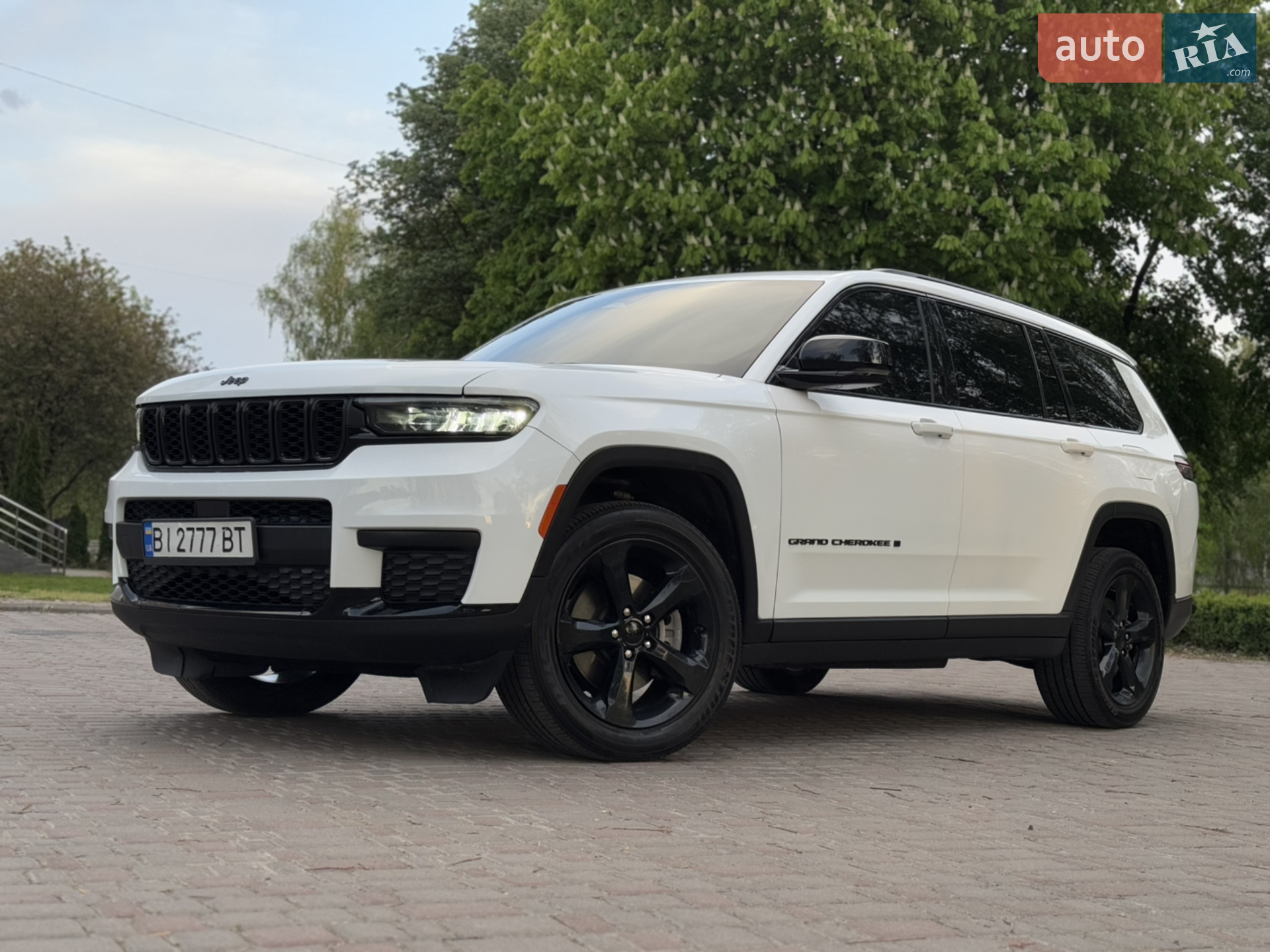 2022 Jeep Grand Cherokee - мініатюра 21