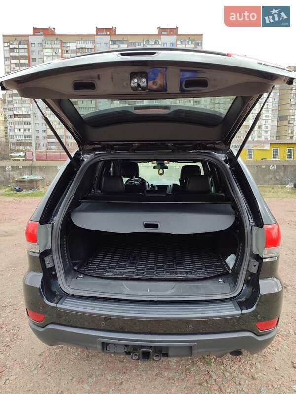 Внедорожник / Кроссовер Jeep Grand Cherokee 2018 в Киеве фото 4 Внедорожник / Кроссовер Jeep Grand Cherokee 2018 в Киеве