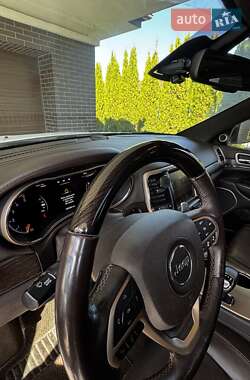Позашляховик / Кросовер Jeep Grand Cherokee 2015 в 